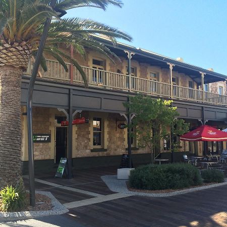 Grosvenor Hotel Victor Harbor Ngoại thất bức ảnh